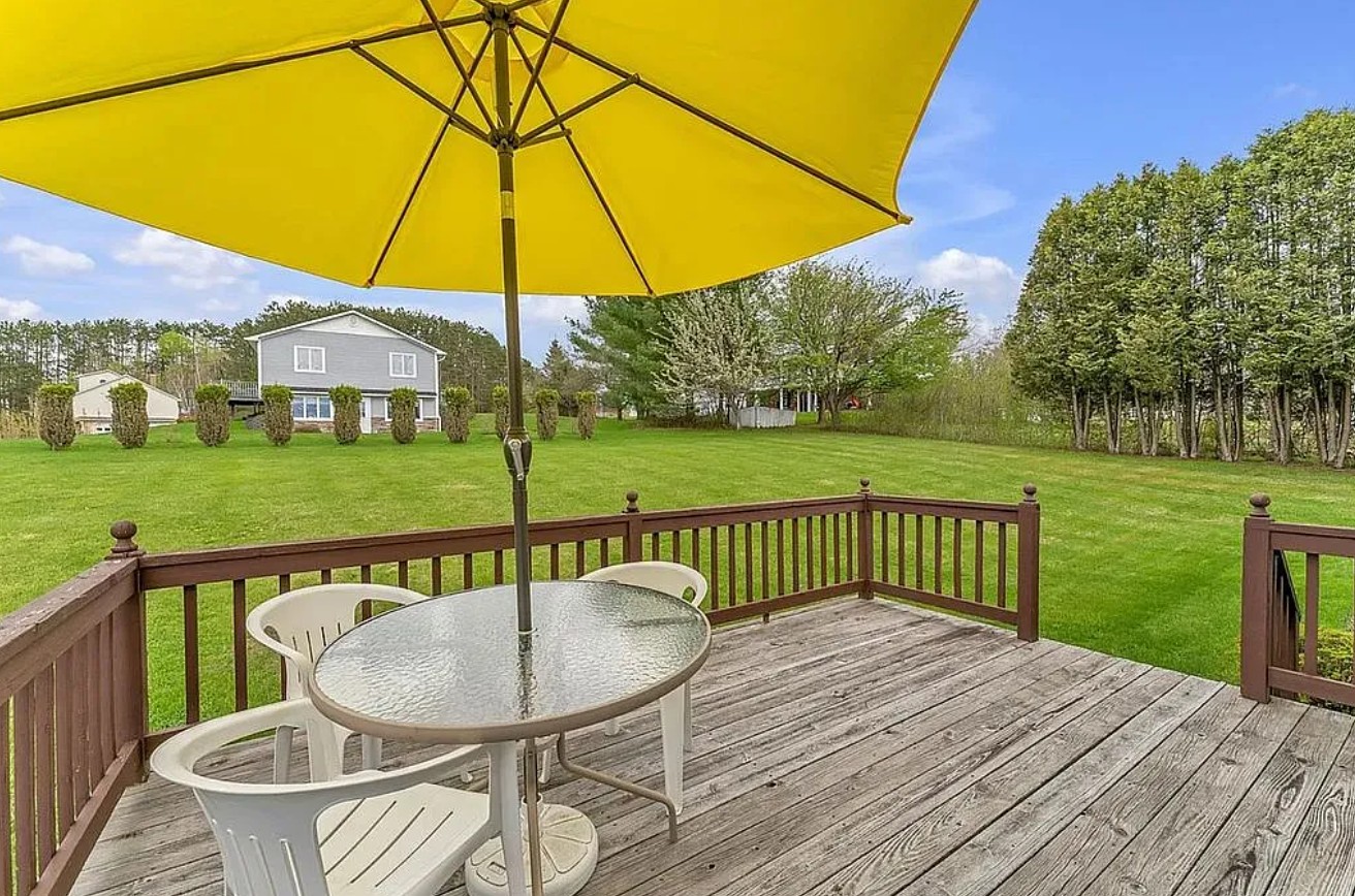 3 Bedroom House For Sale By Owner in Newport, VT 