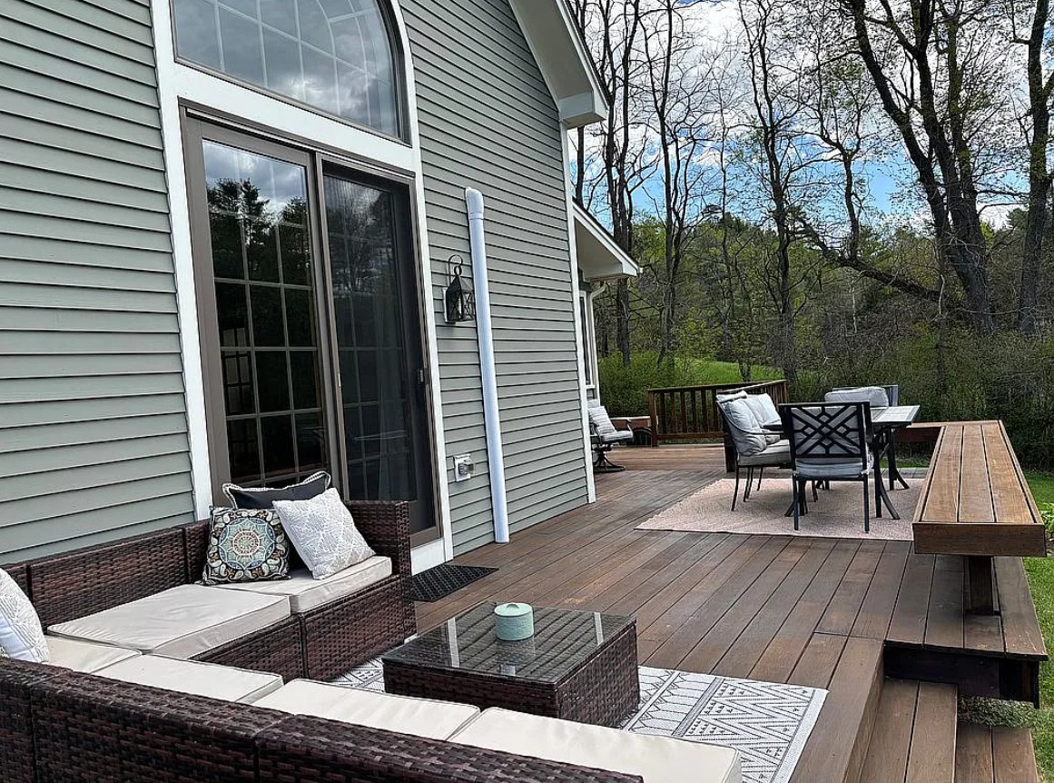 Cape-style House For Sale By Owner in Saint Johnsbury, VT 
