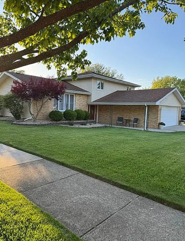3 Bedroom House For Sale By Owner in Dyer, IN 