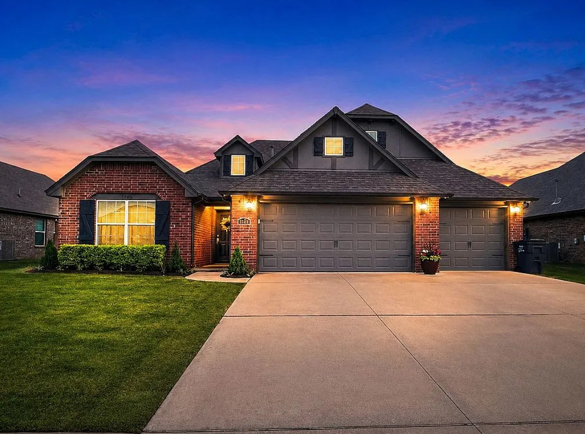 4 Bedroom House For Sale By Owner in Glenpool, OK 