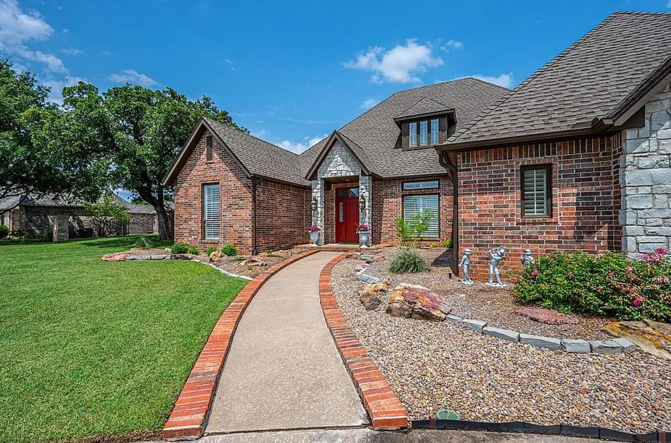 3 Bedroom House For Sale By Owner in Shawnee, OK 