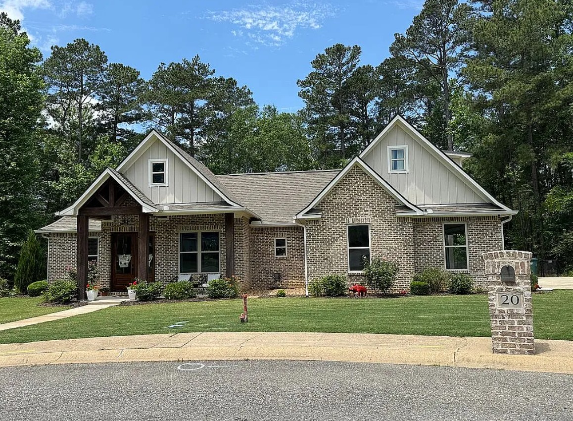 4 Bedroom House For Sale By Owner in Magnolia, AR 
