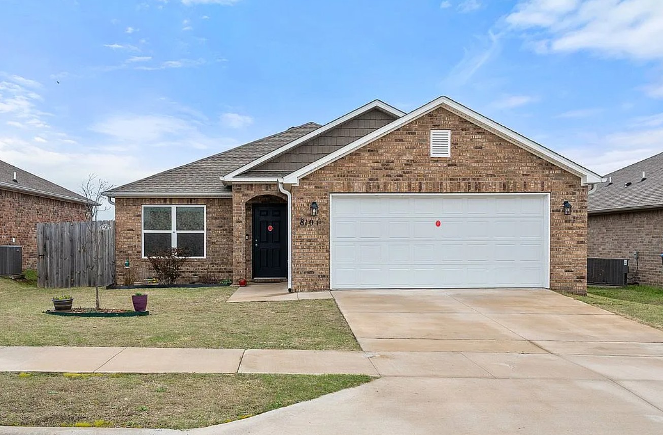 3 Bedroom House For Sale By Owner in Fort Smith, AR 