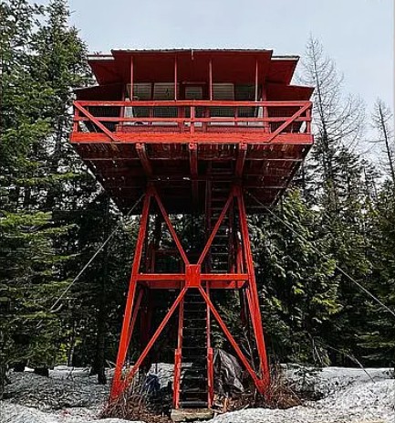 Fire Tower Cabin For Sale By Owner in Fernwood, ID 