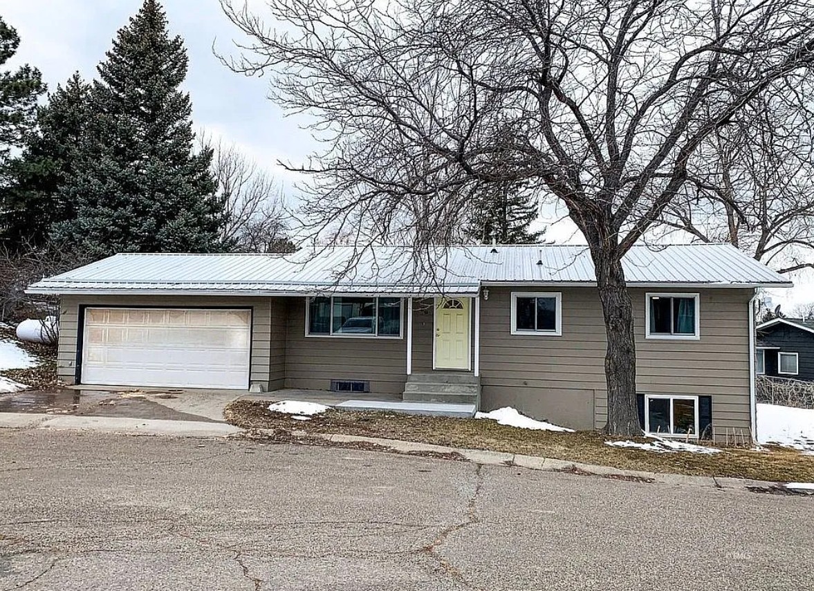 3 Bedroom House For Sale By Owner in Colstrip, MT 