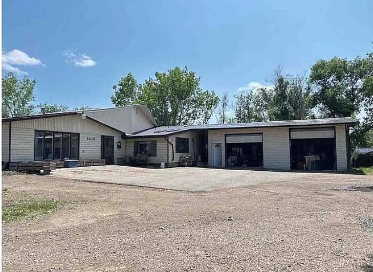 7 Bedroom House For Sale By Owner in Wolf Point, MT 