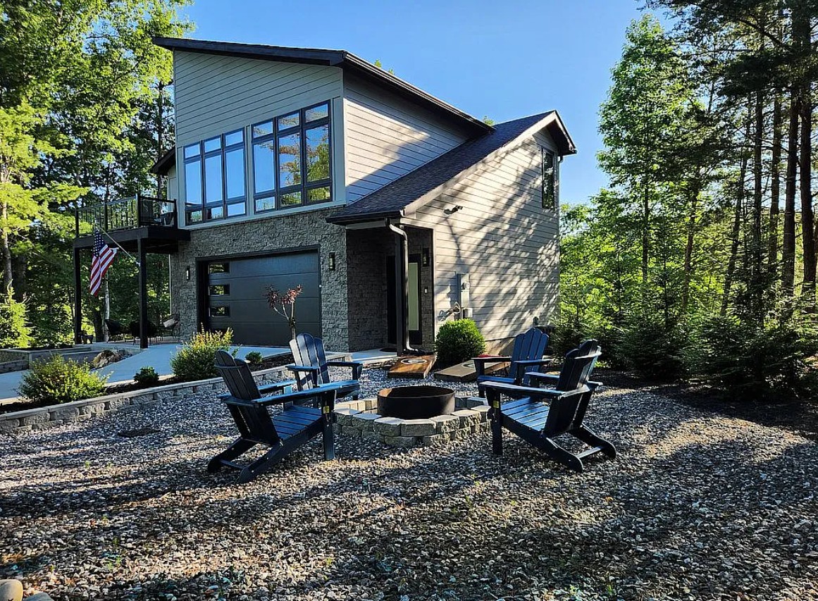 3 Bedroom House For Sale By Owner in Helen, GA 