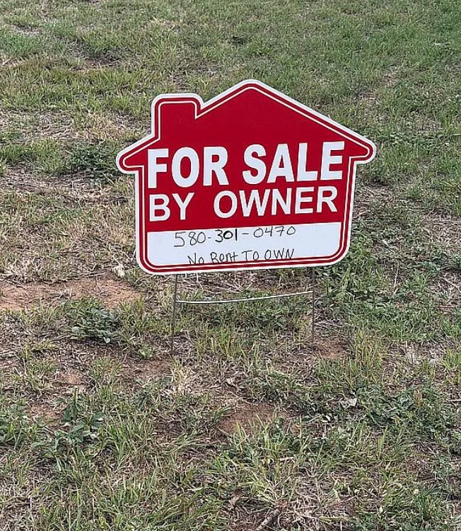 2 Bedroom House For Sale By Owner in Hobart, OK 