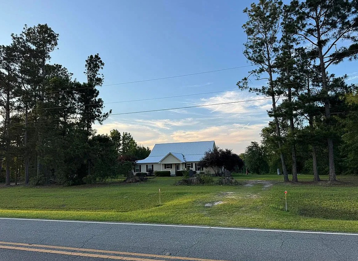 4 Bedroom House For Sale By Owner in Adrian, GA 