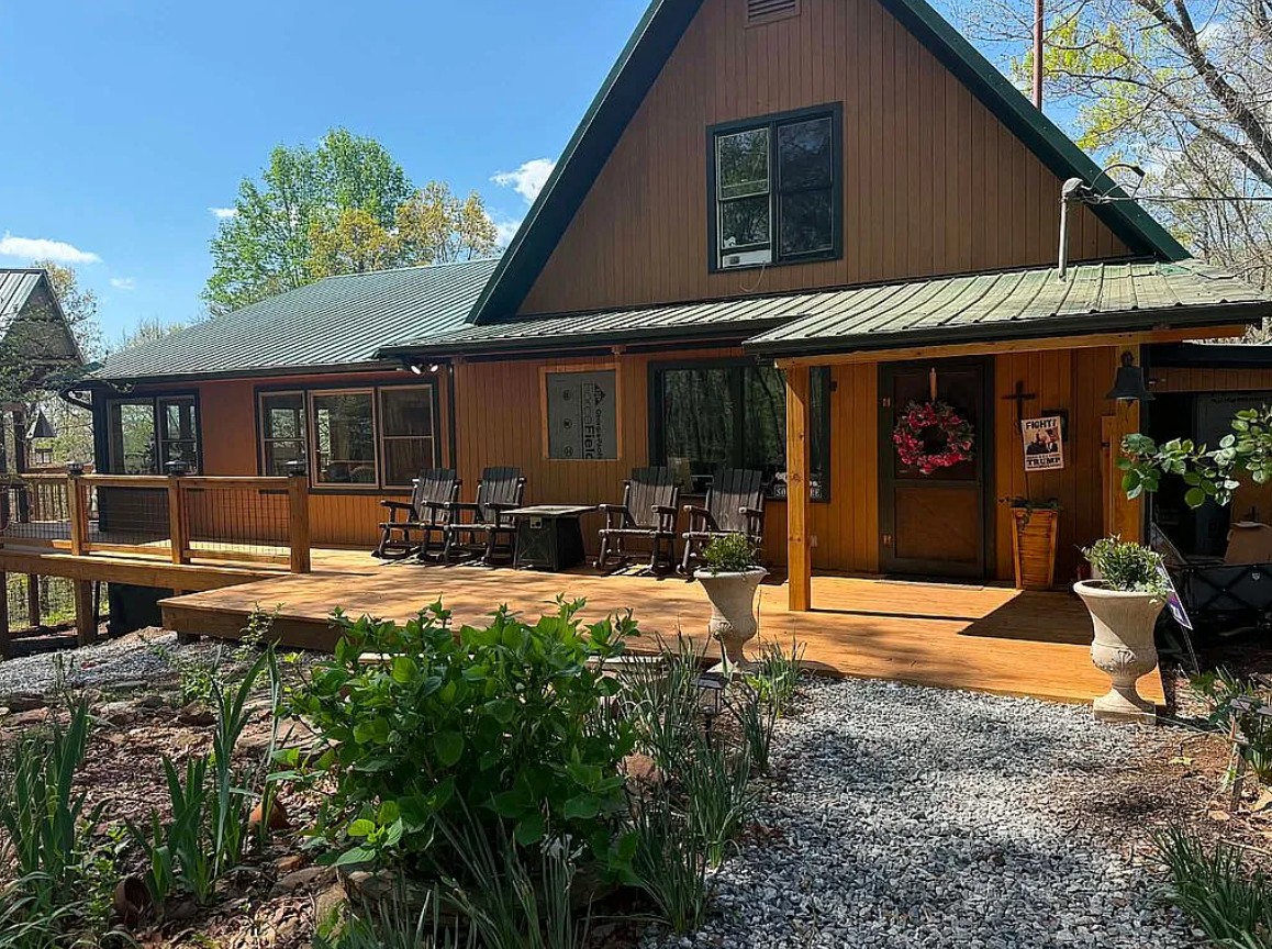 4 Bedroom House For Sale By Owner in Dawsonville, GA 