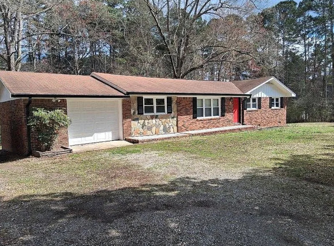 3 Bedroom House For Sale By Owner in Fayetteville, GA 