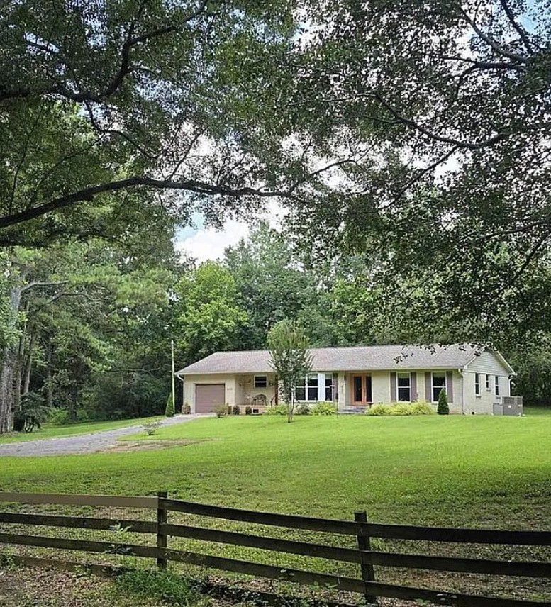 3 Bedroom House For Sale By Owner in Horton, AL 