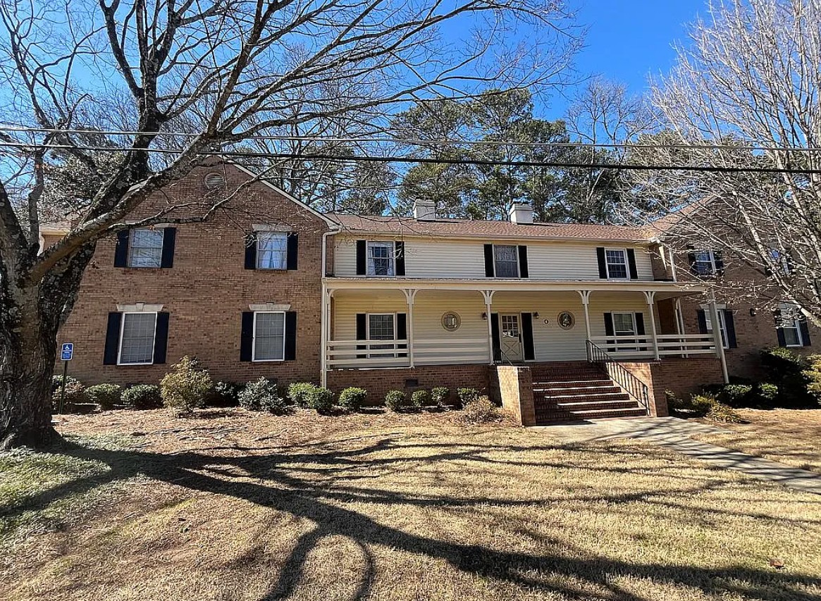  4 Bedroom House For Sale By Owner in Tucker, GA 