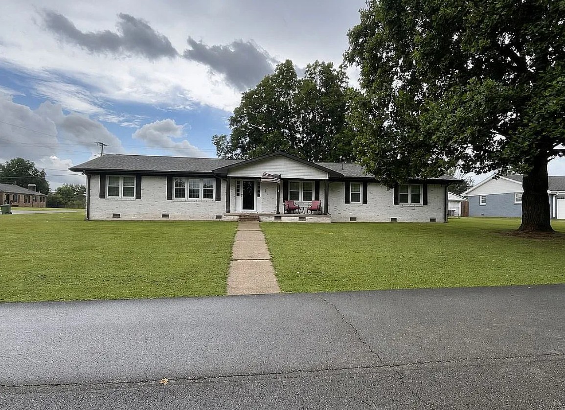 4 Bedroom House For Sale By Owner in Muscle Shoals, AL 