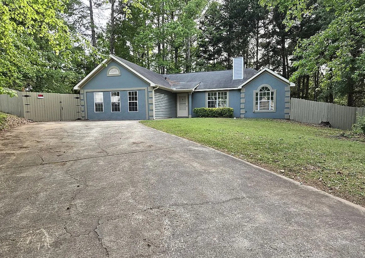 4 Bedroom House For Sale By Owner in Jonesboro, GA 