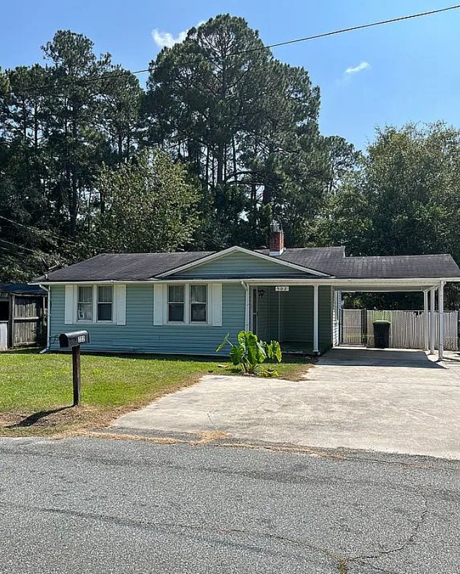 2 Bedroom House For Sale By Owner in Douglas, GA 