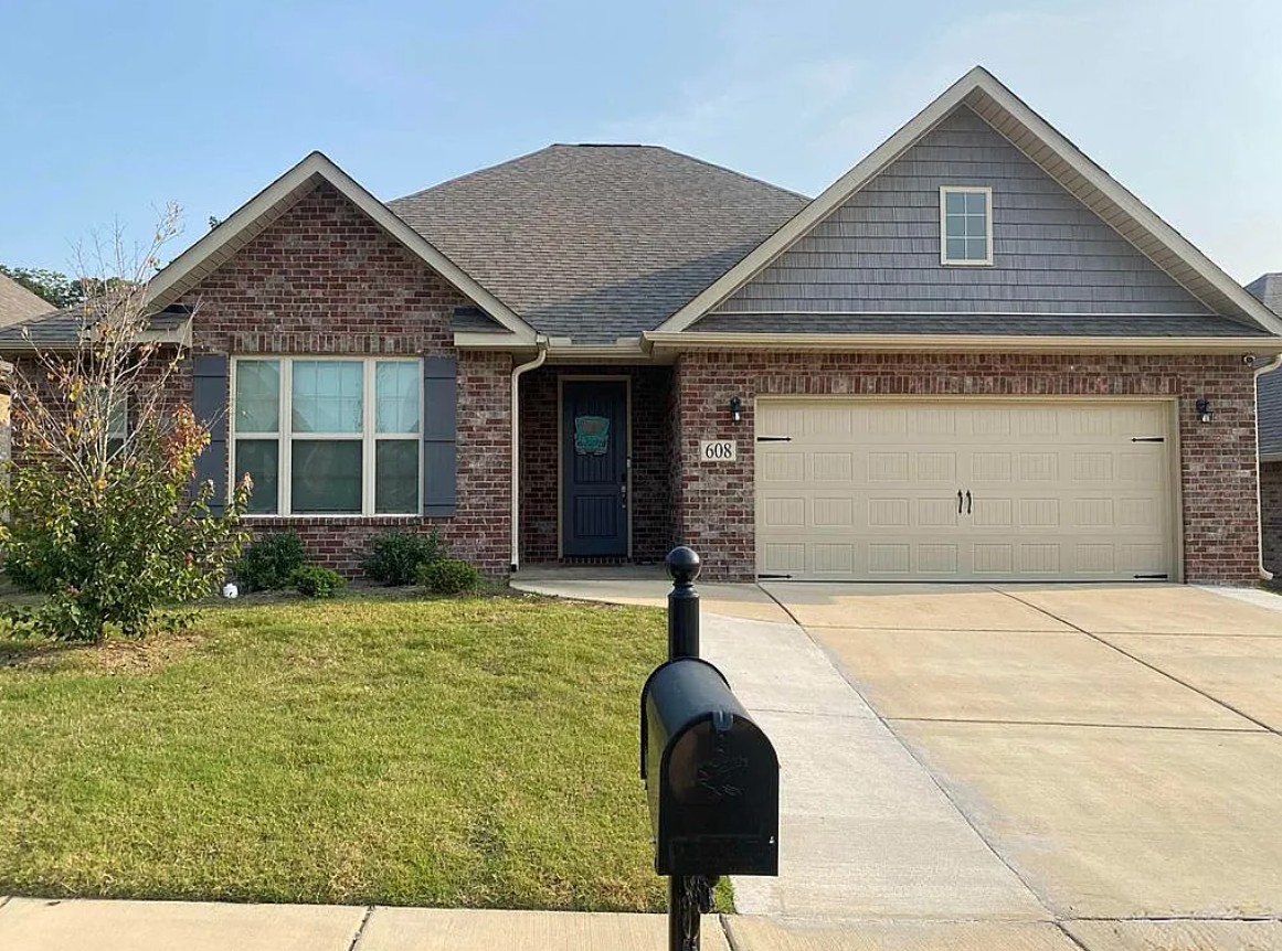 3 Bedroom House For Sale By Owner in Hartselle, AL 