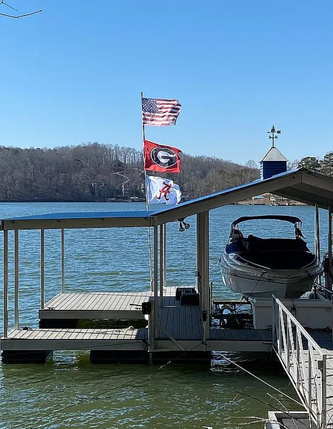 Lake House For Sale By Owner in Murrayville, GA 