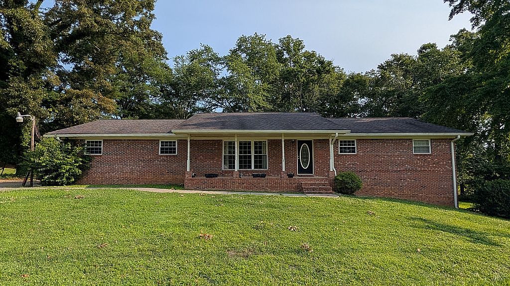 3 Bedroom House For Sale By Owner in Tunnel Hill, GA 