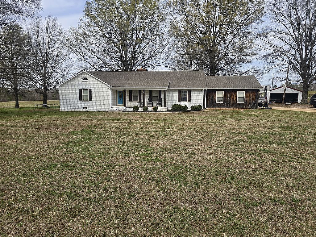 3 Bedroom House For Sale By Owner in Henderson, TN 
