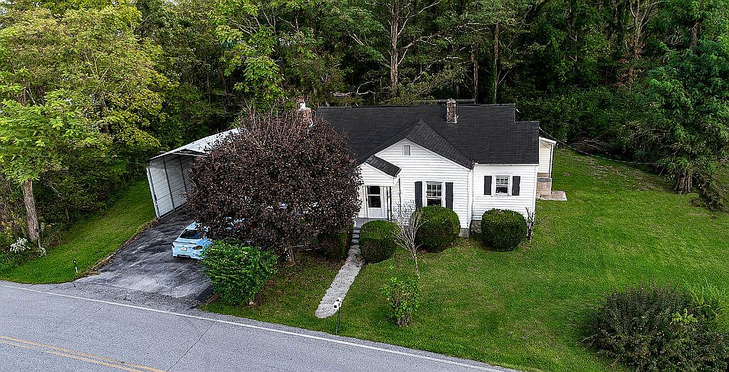 2 Bedroom House For Sale By Owner in Crossville, TN 
