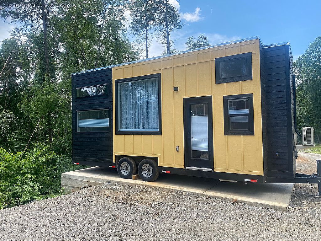 Tiny House on Wheels For Sale By Owner in Bean Station, TN 