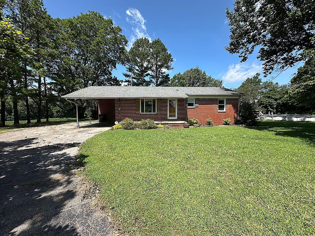 3 Bedroom House For Sale By Owner in Friendship, TN 