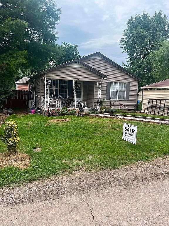 2 Bedroom House For Sale By Owner in Ridgely, TN 