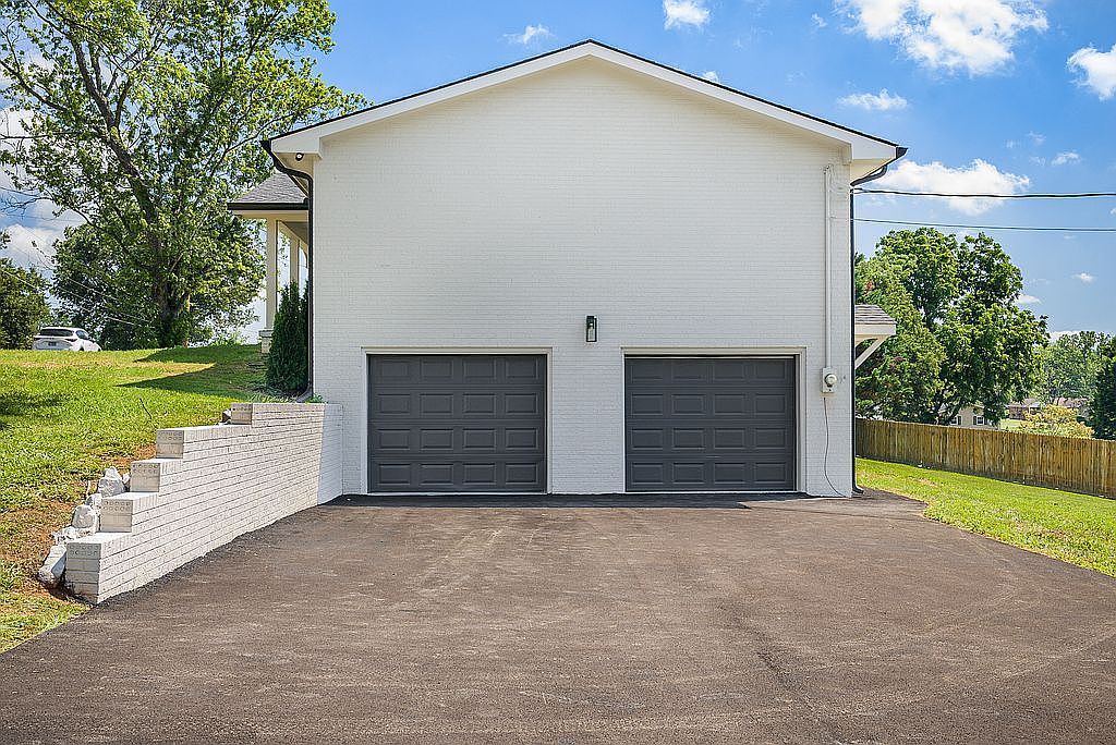 3 Bedroom House For Sale By Owner in Seymour, TN 