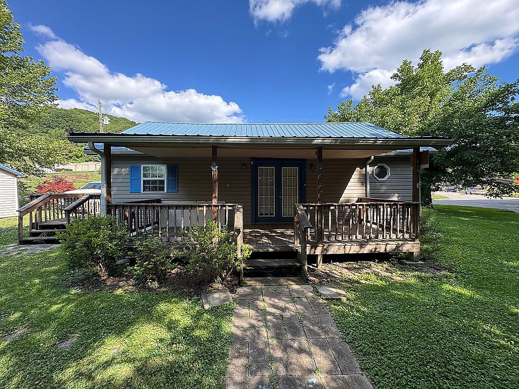 2 Bedroom Cabin For Sale By Owner in Jellico, TN 