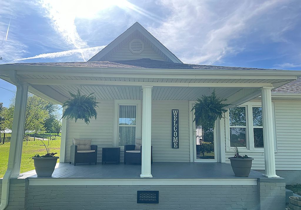 3 Bedroom House For Sale By Owner in Greenfield, TN 