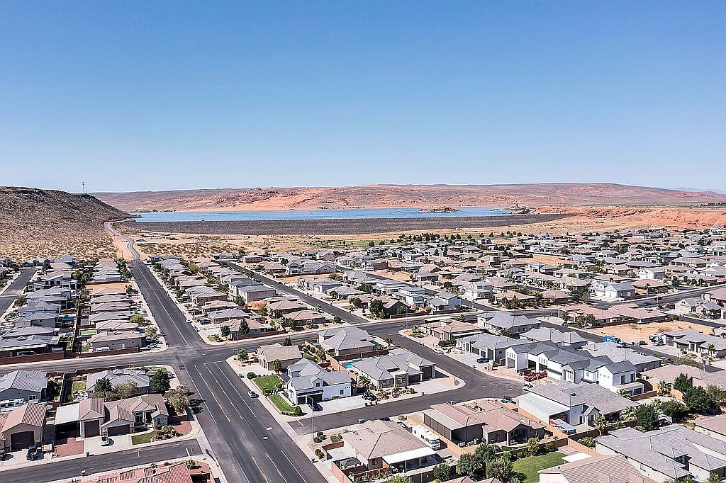 4 Bedroom House For Sale By Owner in Hurricane, UT 