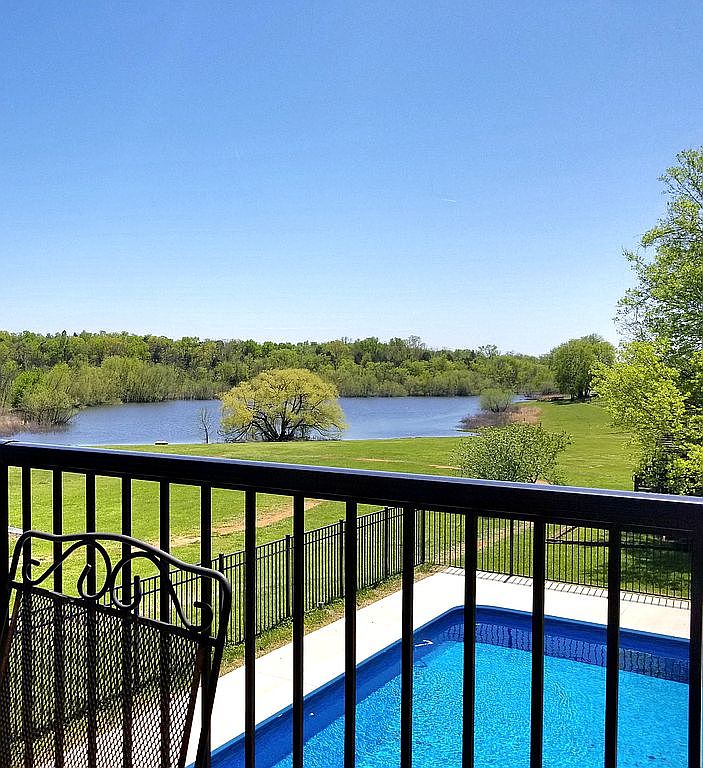 7 Bedroom House For Sale By Owner in Louisville, TN 