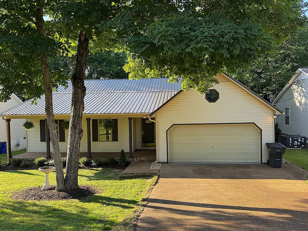 3 Bedroom House For Sale By Owner in Columbia, TN 