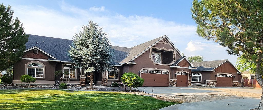 6 Bedroom House For Sale By Owner in Nampa, ID 
