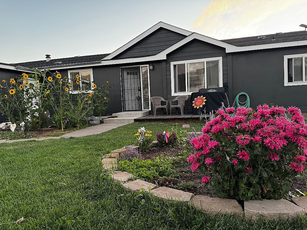 3 Bedroom House For Sale By Owner in Lakeview, OR 