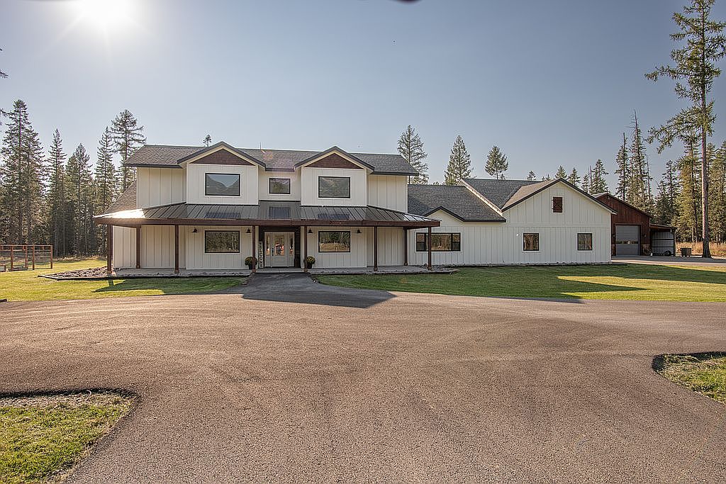 4 Bedroom House For Sale By Owner in Bigfork, MT 