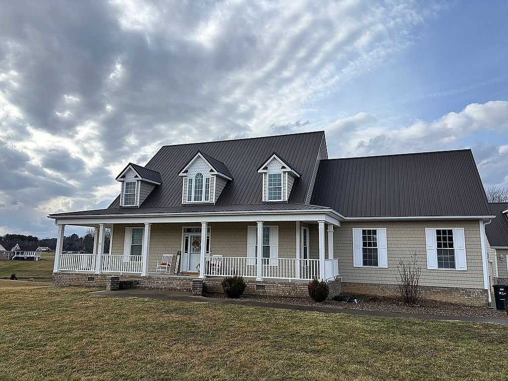 4 Bedroom House For Sale By Owner in Buffalo, WV 