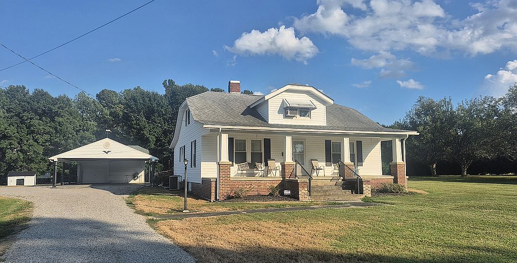 4 Bedroom House For Sale By Owner in Blackstone, VA 