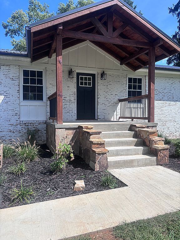 4 Bedroom House For Sale By Owner in Abingdon, VA 