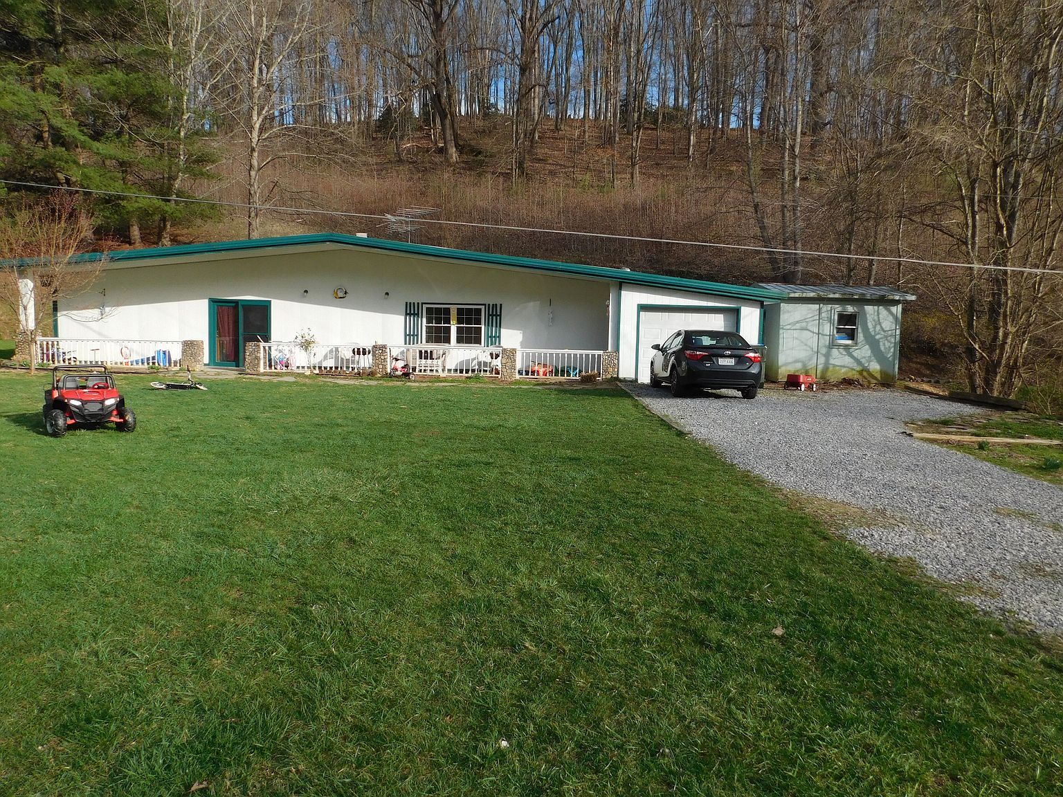 3 Bedroom House For Sale By Owner in Saltville, VA